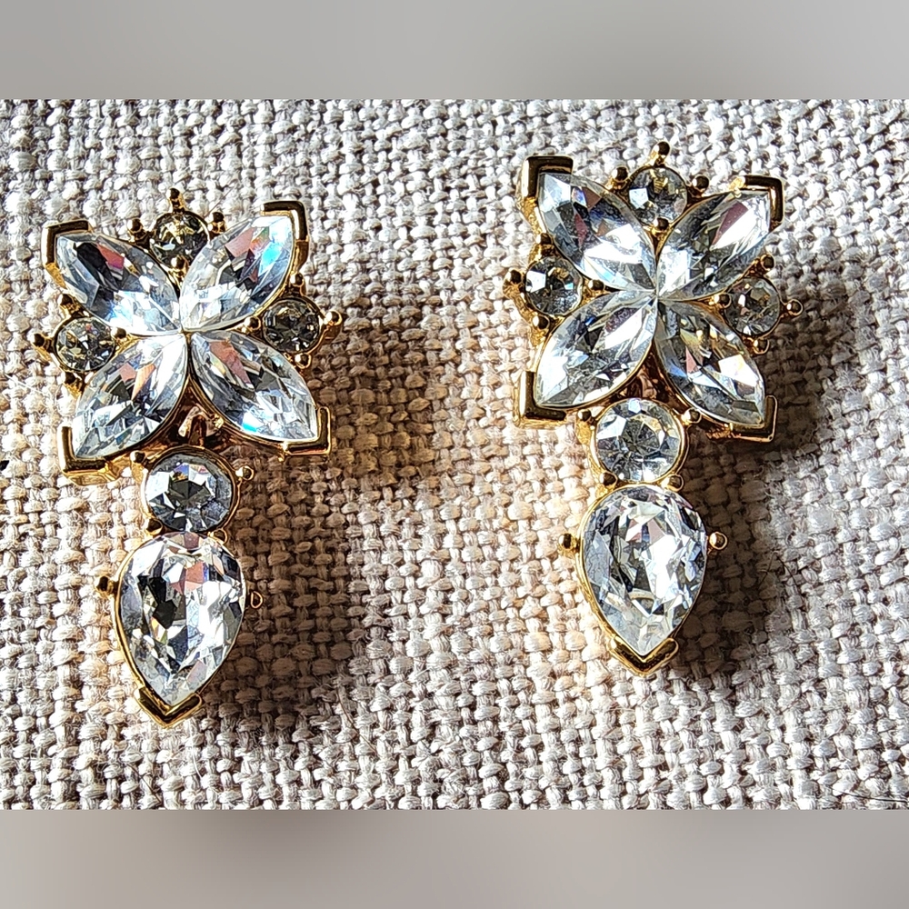 Vintage Monet clear rhinestone post earings. Perfect for a wedding. 1990's